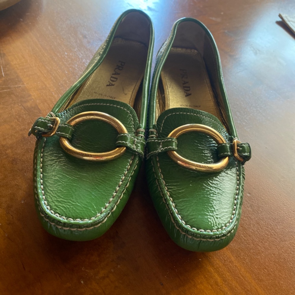 Prada Green patent leather flats - Picture 2 of 5